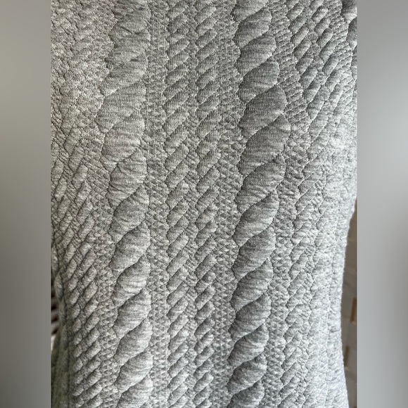 Never Worn- Sugarlips Cable Knit Blouse/Top - Size Medium - Picture 5 of 7